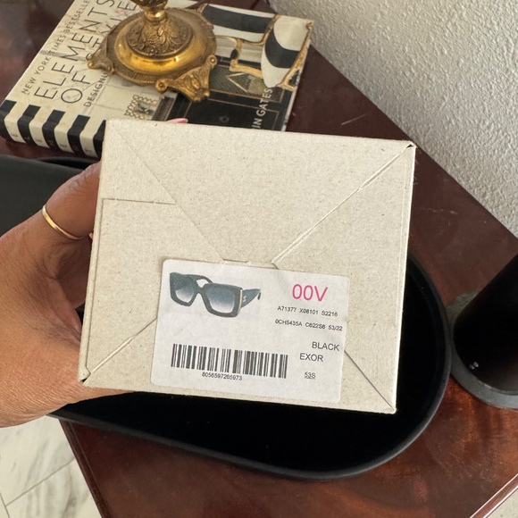 Chanel sunglasses - Picture 7 of 7